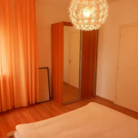 Redlotus Accommodation-old City Inter *