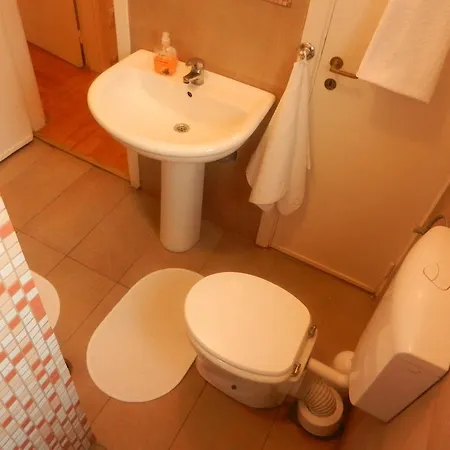 Redlotus Accommodation-old City Inter * Bükreş